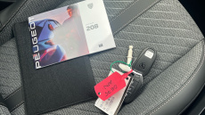 Peugeot 208 1.2 Hybrid 110 Allure 5dr e-DSC6 Petrol Hatchback